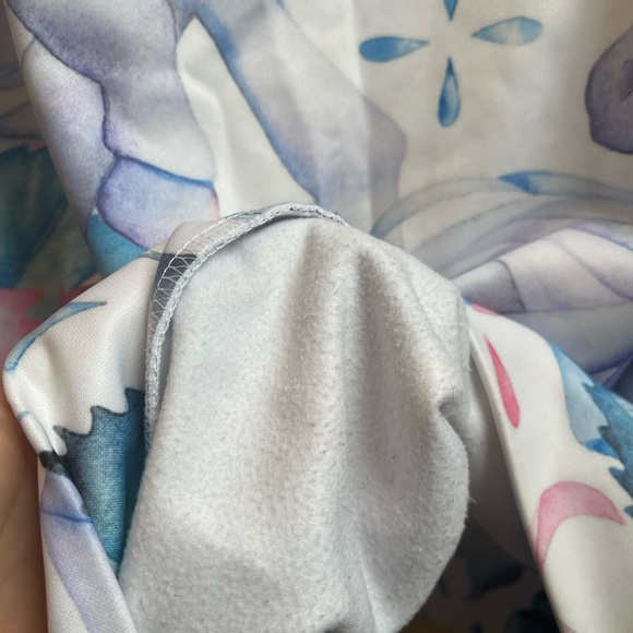 Pretty Unicorn Pullover - Picture 8 of 9